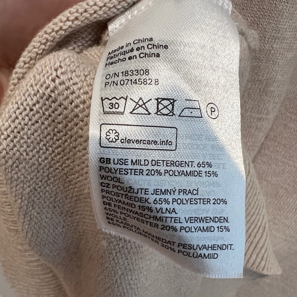 H&M sweater - Picture 5 of 5